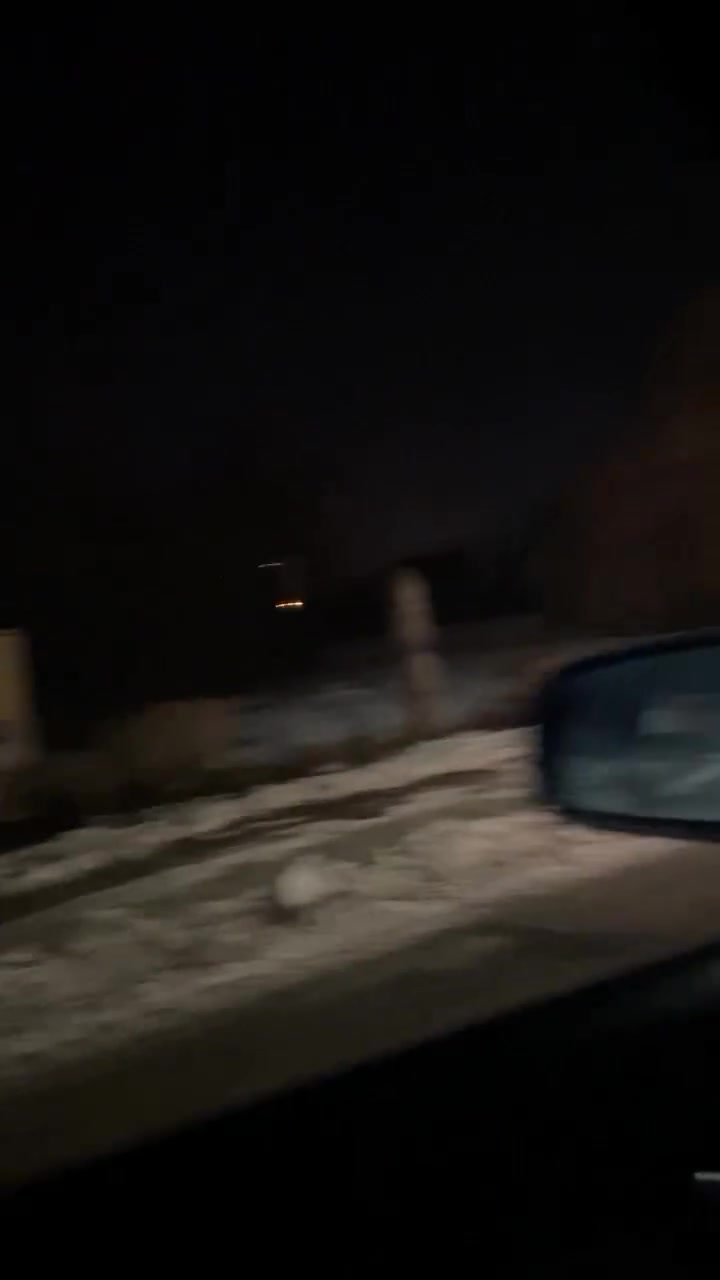 🐗 W Myszkowie dziki coraz śmielej spacerują po mieście. Pojawiają się nagrania, zdjęcia i relacje mieszkańców. Wygląda na to, że to już nie pojedyncze